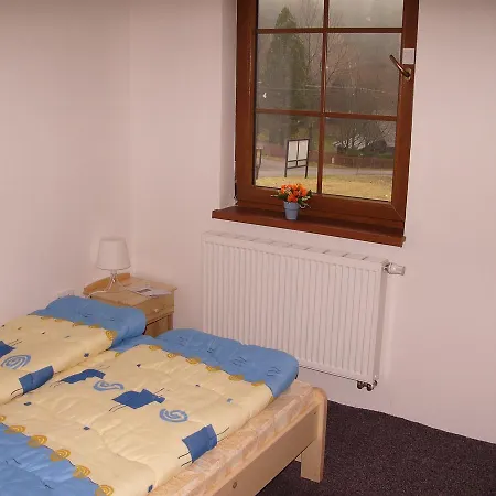 Chata U Velryby * Ostružná